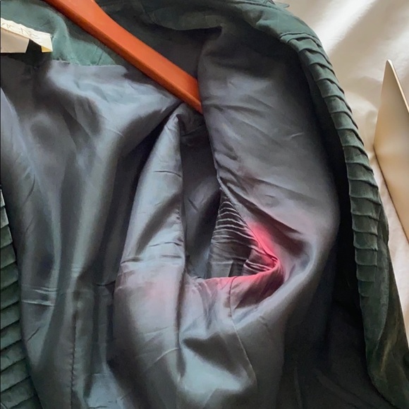 Green suede puffy shoulder gold buckle jacket M - Picture 9 of 10